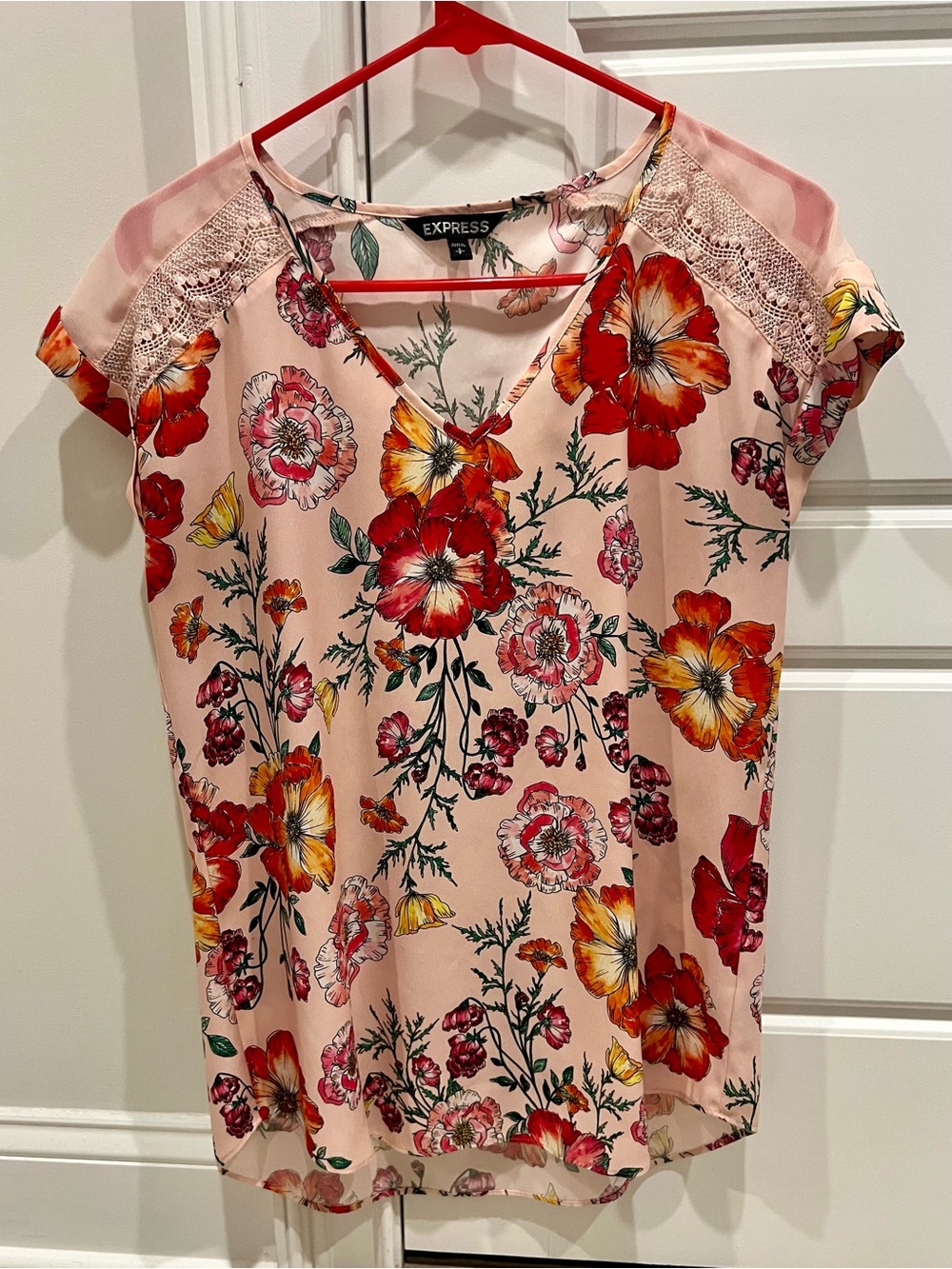 Express Pink Floral Lace-Trim Short Sleeve Blouse